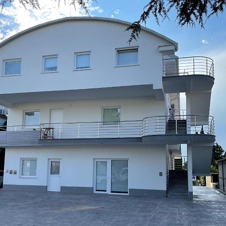 Apartmaji Meduza 2 Izola Bagian luar foto