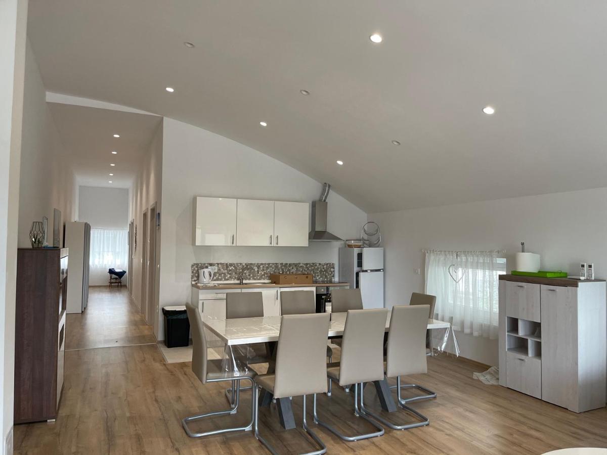 Apartmaji Meduza 2 Izola Bagian luar foto