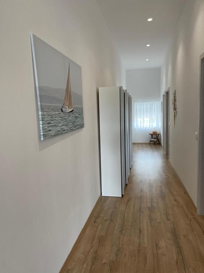 Apartmaji Meduza 2 Izola Bagian luar foto