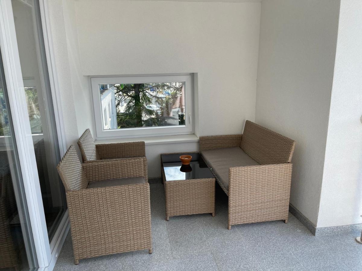 Apartmaji Meduza 2 Izola Bagian luar foto