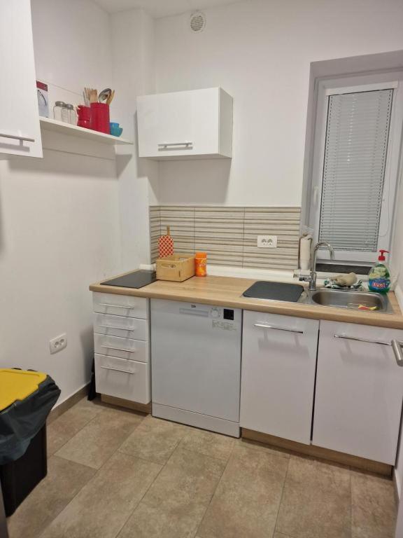 Apartmaji Meduza 2 Izola Bagian luar foto