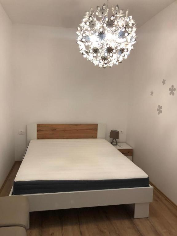 Apartmaji Meduza 2 Izola Bagian luar foto